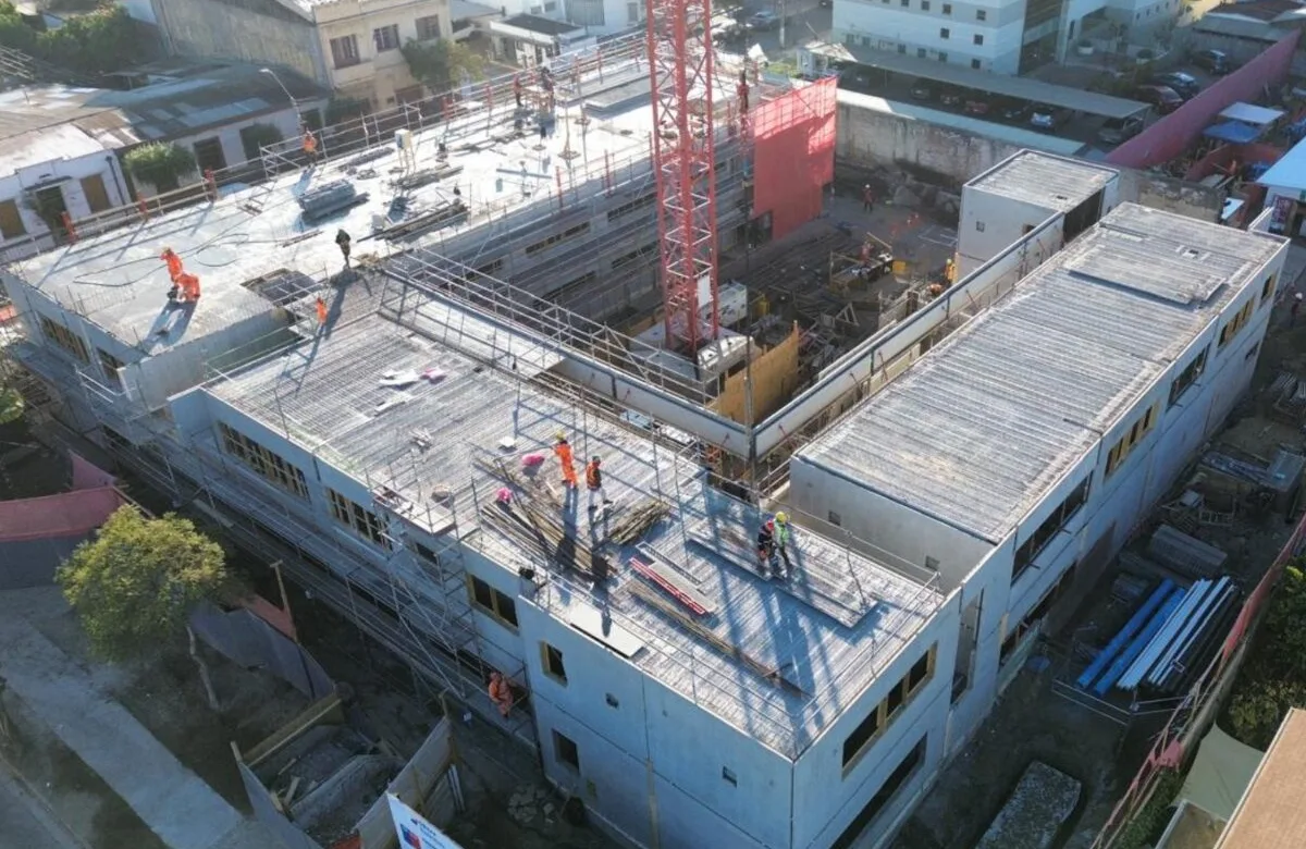 Plazos certeros y control de calidad estricto: la apuesta industrializada detrás de la nueva 4ª Comisaría de Quillota